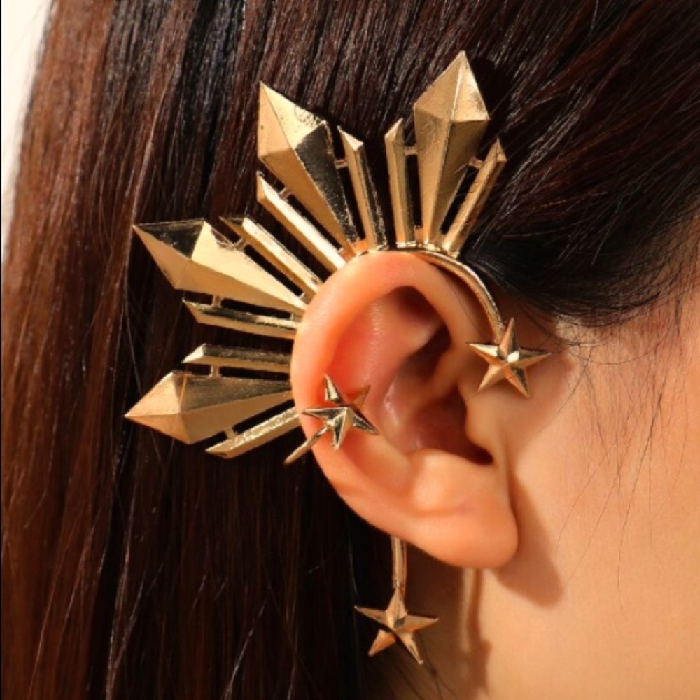 One-Piece Amazon Ear Halo in Gold